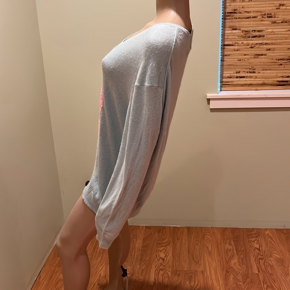 Wildfox White Label Light Material Teal Sweater With Pink Sequin Heart Size L - Picture 4 of 11